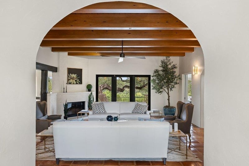 716 Commons Ford RD, Austin, TX 78733
