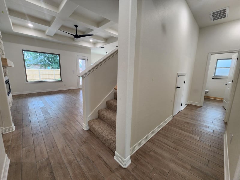 813 Golden Eagle CV, Salado, TX 76571