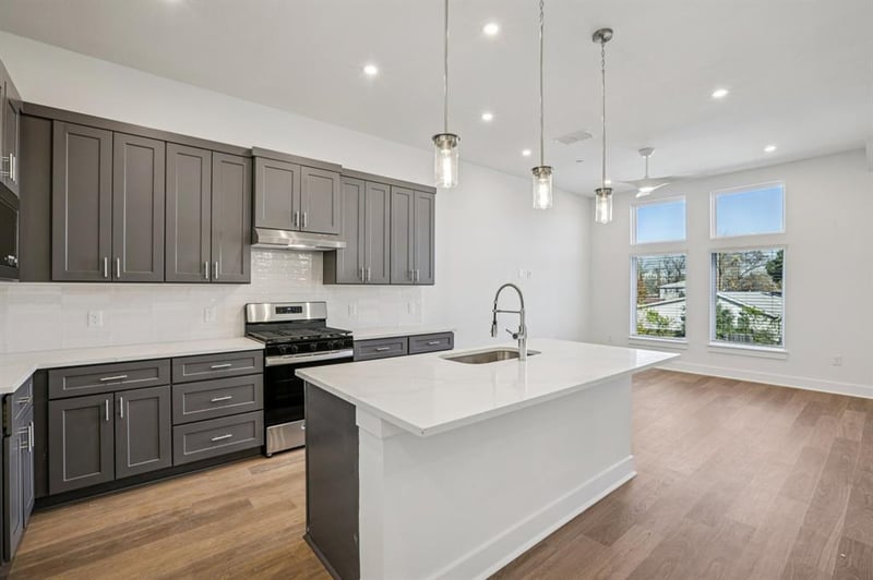 200 W 56th ST #8103, Austin, TX 78751