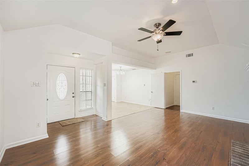 2100 Buckeye LN, Round Rock, TX 78664