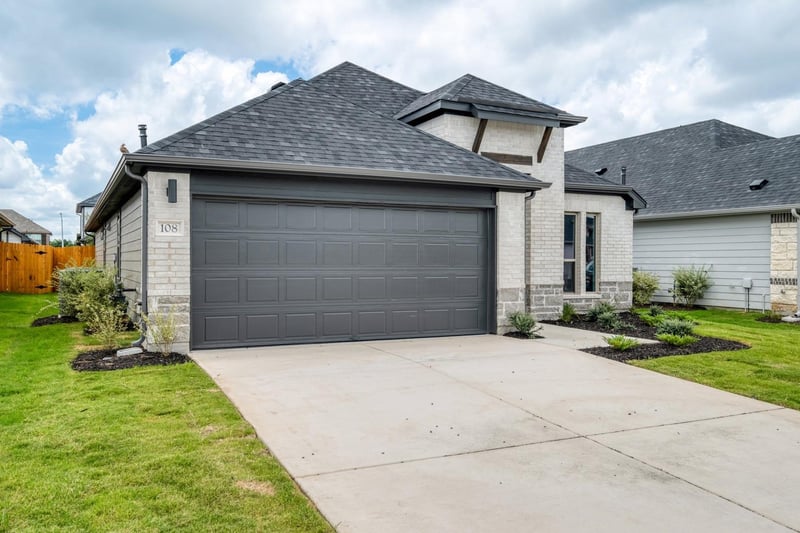 108 Malibu , Hutto, TX 78634