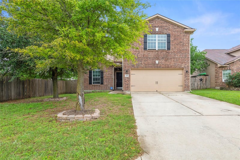105 J E Brown LN, Jarrell, TX 76537