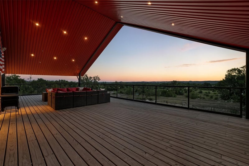 561 Broken Bit TRL, Dripping Springs, TX 78620