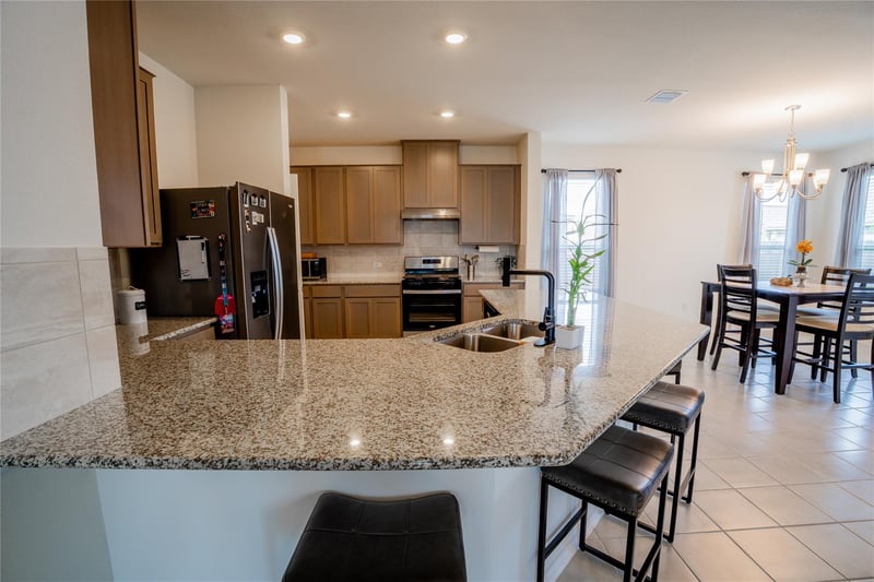 304 Summit DR, Lockhart, TX 78644