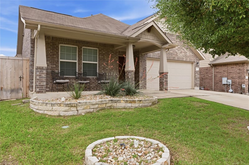 486 Pond View Ps, Buda, TX 78610