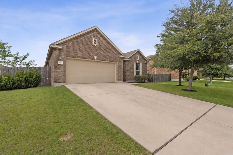 1004 Grand Teton TRL, Taylor, TX 76574
