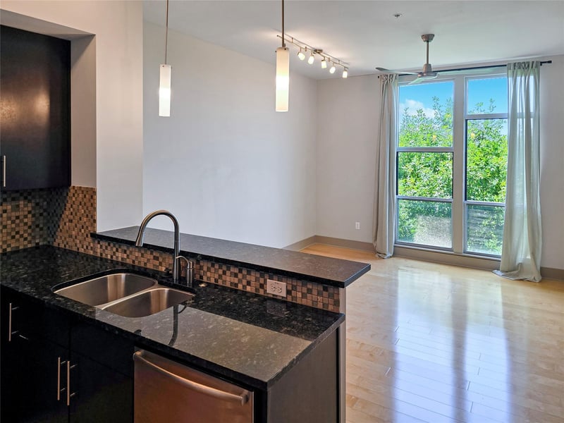 1320 Robert Browning ST #308, Austin, TX 78723
