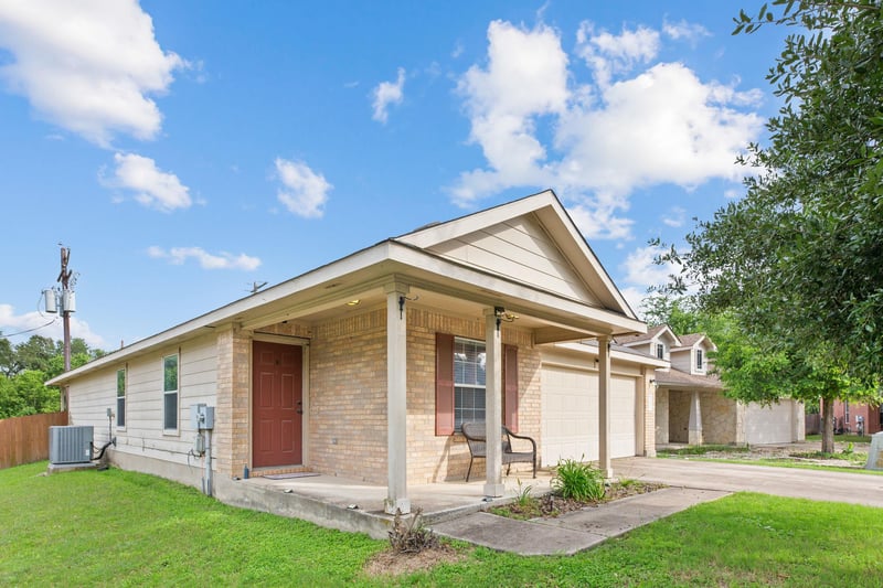 12601 Wayne Spur LN, Elgin, TX 78621