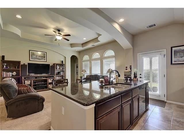 1008 Blackman CT, Hutto, TX 78634
