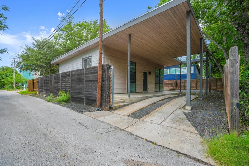 2103 14th ST #B, Austin, TX 78702