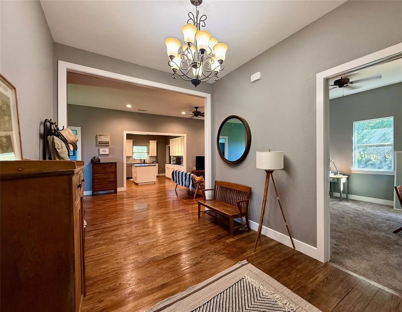 739 Pleasant Grove RD, Elgin, TX 78621