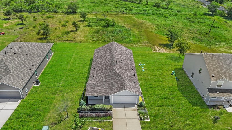 13216 Eastland DR, Mustang Ridge, TX 78610