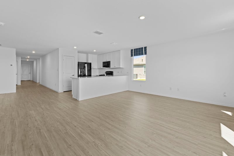 13216 Eastland DR, Mustang Ridge, TX 78610
