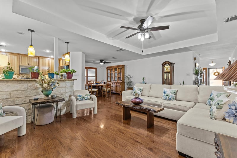 7513 Vol Walker DR, Austin, TX 78749