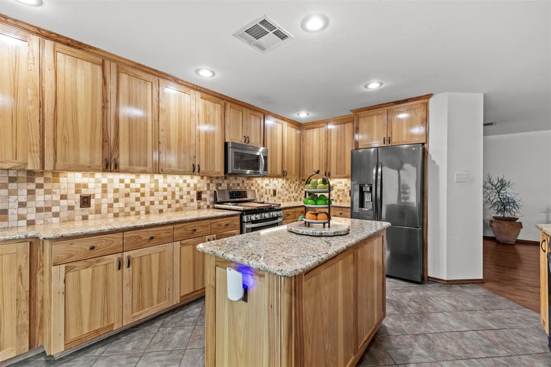 7513 Vol Walker DR, Austin, TX 78749