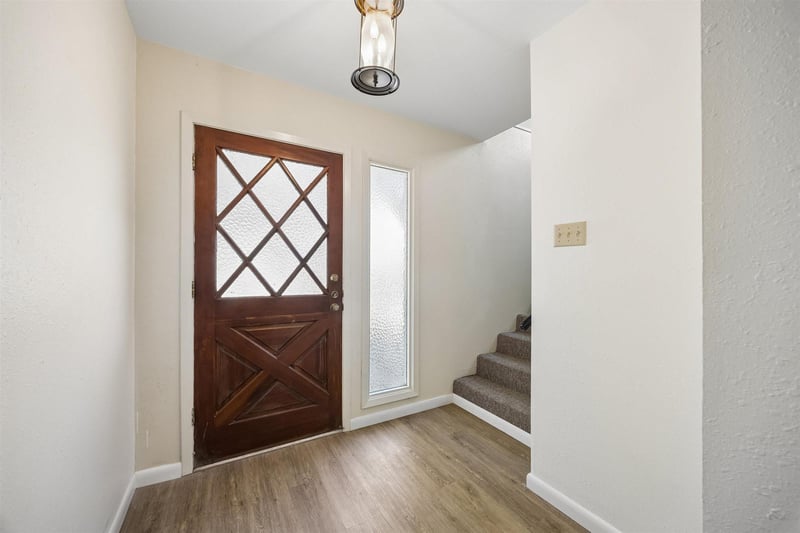 155 Mary Ann DR, Canyon Lake, TX 78133