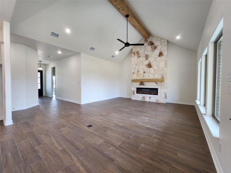 801 Golden Eagle CV, Salado, TX 76571