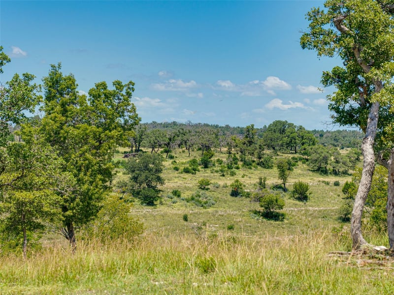19 N Cielo Vista CT, Fredericksburg, TX 78624