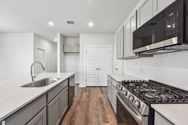 163 Tolo DR, Elgin, TX 78621
