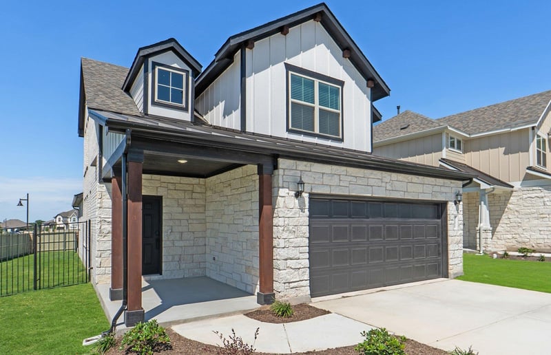101 Ventura DR, Liberty Hill, TX 78642