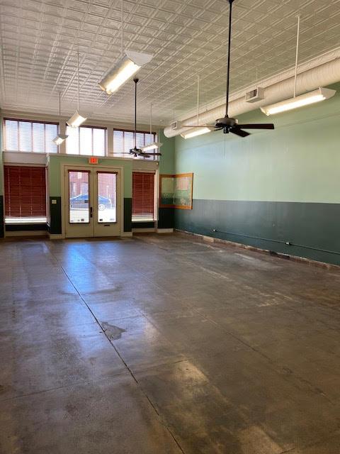 321 Main ST, Taylor, TX 76574