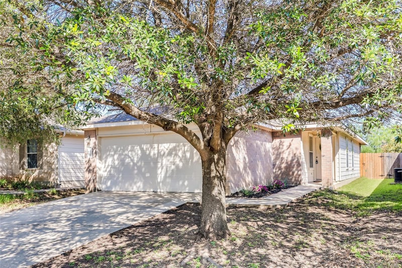 11321 Autumn Ash DR, Manchaca, TX 78652