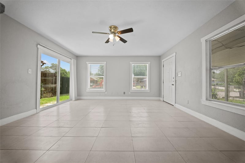5435 Painted Horse ST, San Antonio, TX 78242