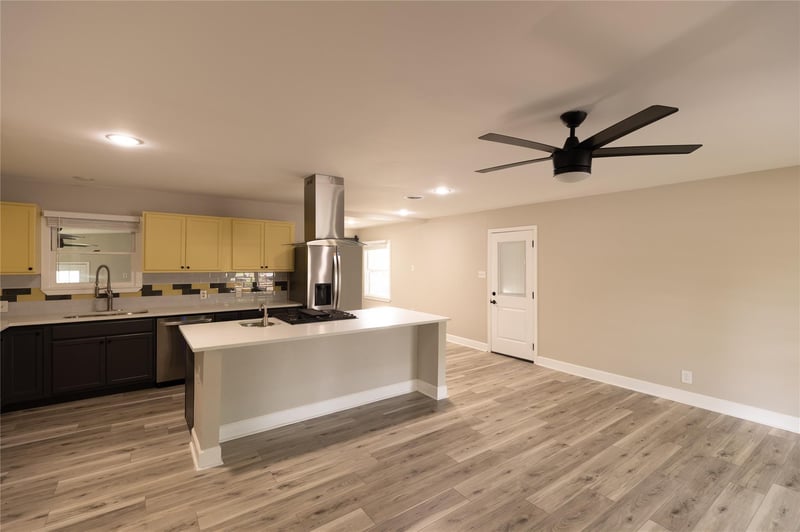22 Steele ST, Lampasas, TX 76550