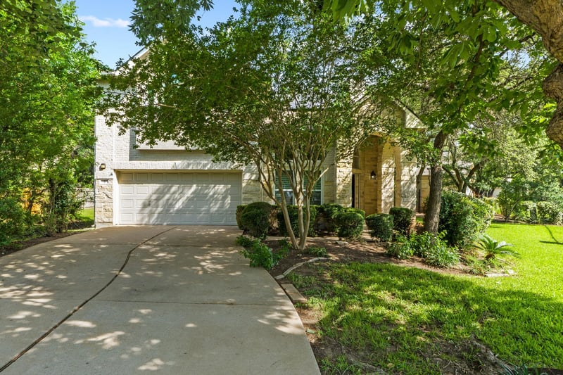 2 Muirfield Greens LN, Lakeway, TX 78738