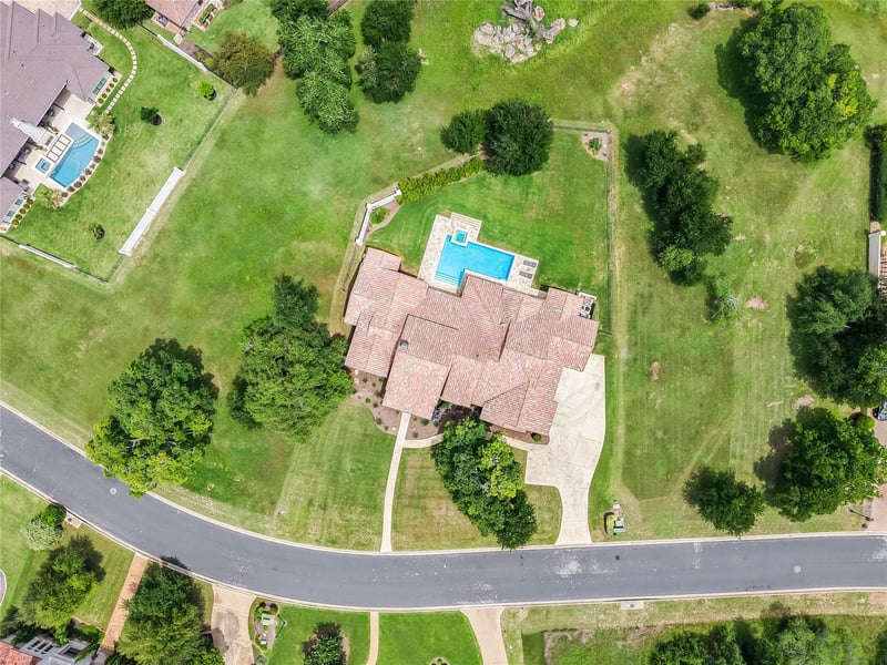 205 Green Leaf LN, Georgetown, TX 78628