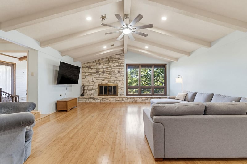 20 Sheppard LN, Lampasas, TX 76550