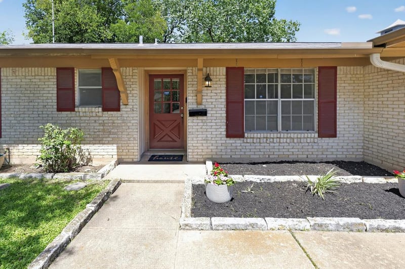 8602 Colonial DR, Austin, TX 78758