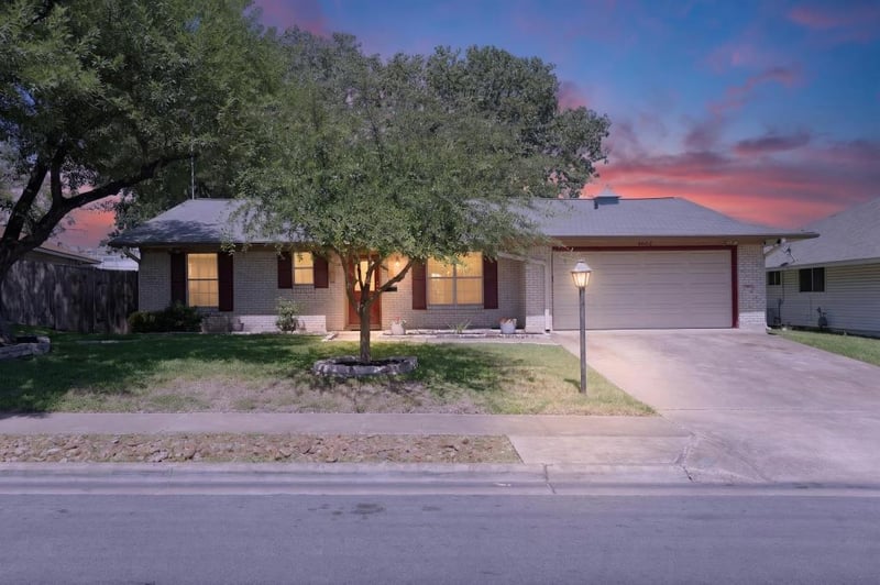 8602 Colonial DR, Austin, TX 78758