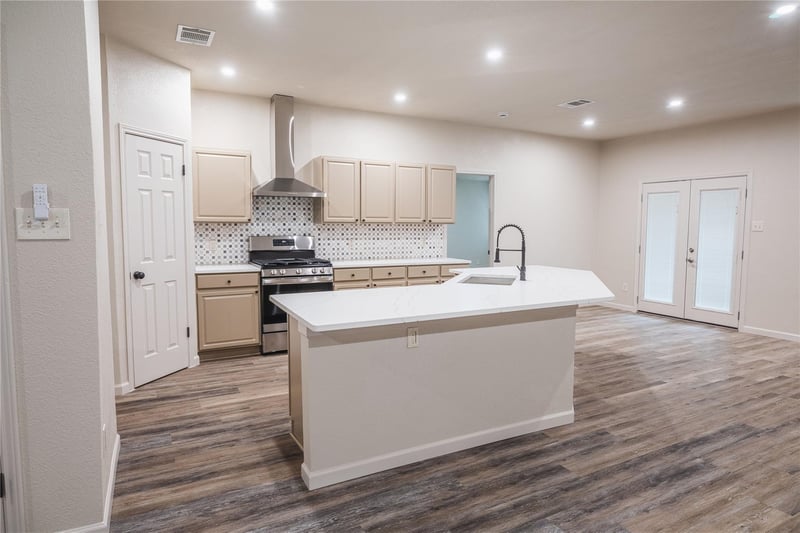 1205 Gazania DR, Pflugerville, TX 78660
