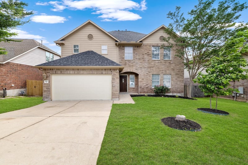 403 Red Hawk DR, Leander, TX 78641