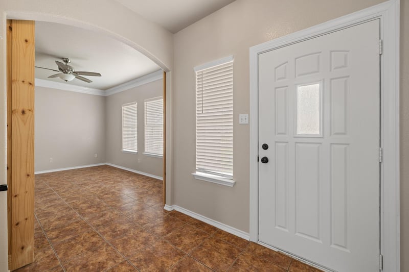 403 Red Hawk DR, Leander, TX 78641