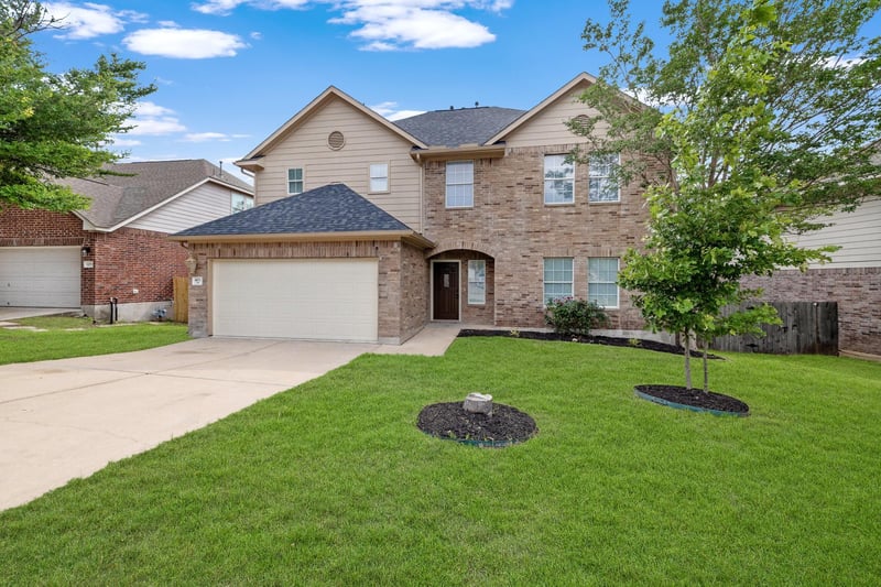 403 Red Hawk DR, Leander, TX 78641