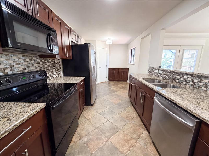 1111 Riviera CIR, Cedar Park, TX 78613