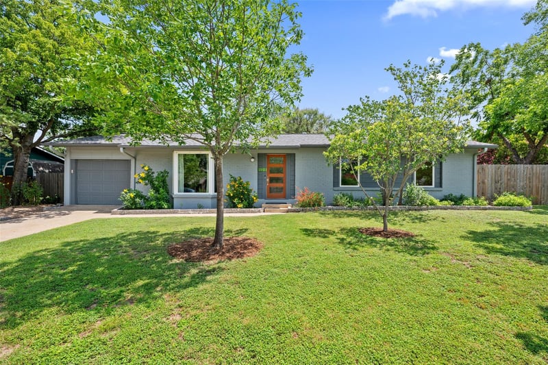 102 Crestland DR, Austin, TX 78752