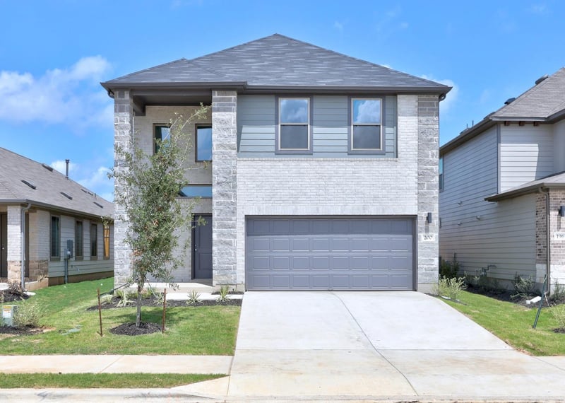 200 Hornet ST, Elgin, TX 78621