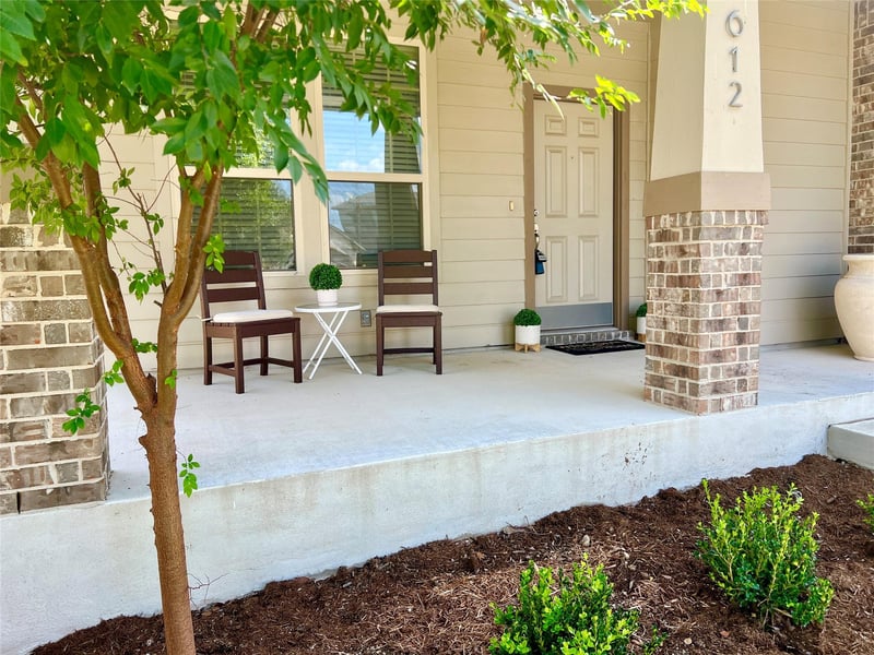 612 Palmilla ST, Leander, TX 78641