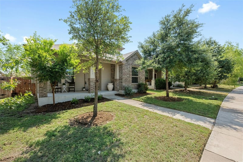 612 Palmilla ST, Leander, TX 78641