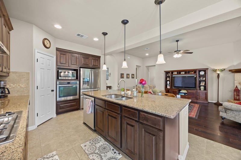 2520 Thunder Horse, Leander, TX 78641