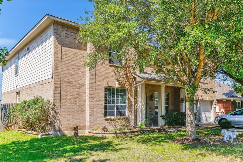 613 Windsor Castle DR, Pflugerville, TX 78660