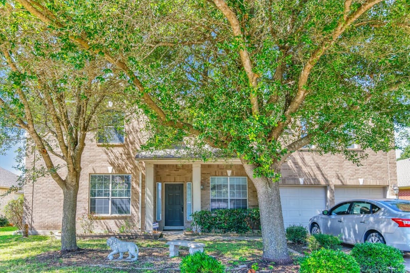 613 Windsor Castle DR, Pflugerville, TX 78660