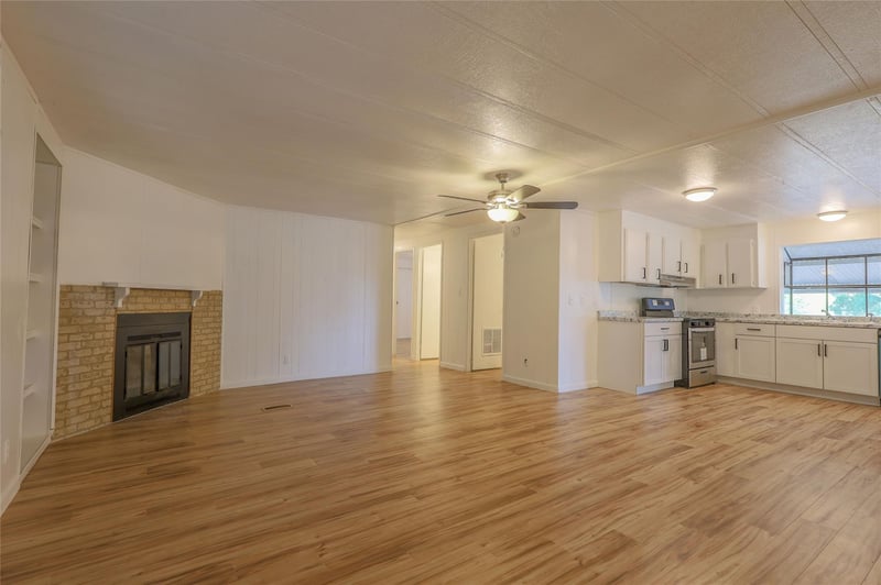 3041 Fm 671 , Luling, TX 78648