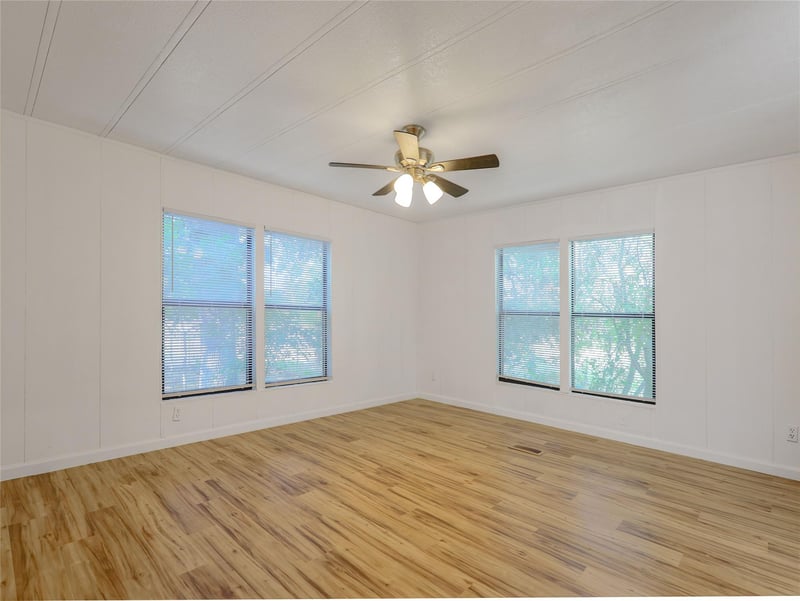 3041 Fm 671 , Luling, TX 78648