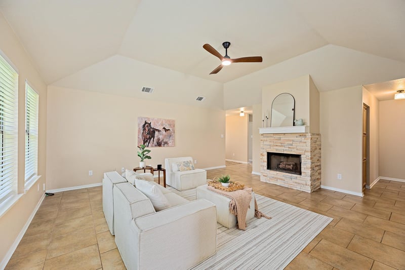 111 Stephen LN, Georgetown, TX 78626