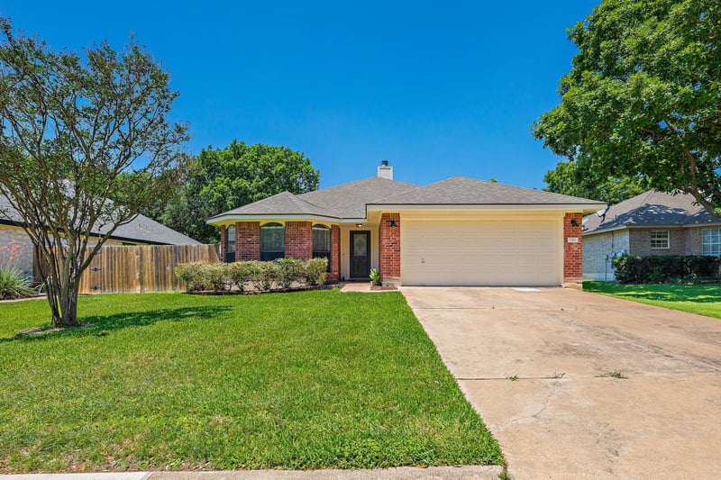 111 Stephen LN, Georgetown, TX 78626