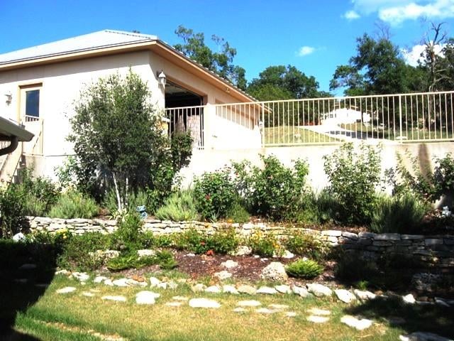 2552 Connie DR, Canyon Lake, TX 78133